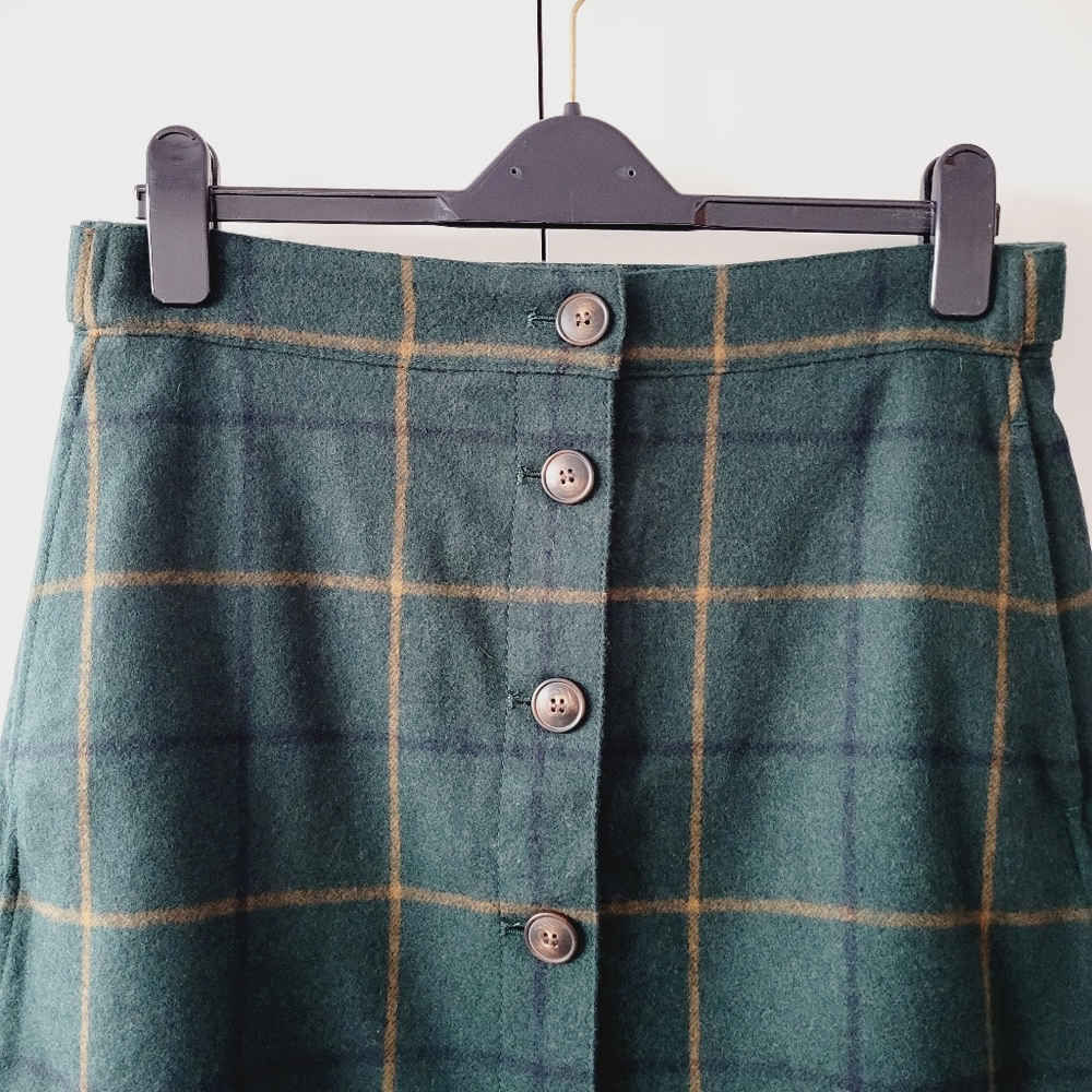 Green Plaid Button-Up Skirt - Picture 3 of 12